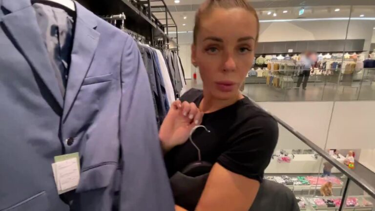 Sales Assistant Sucked in Fitting Room
